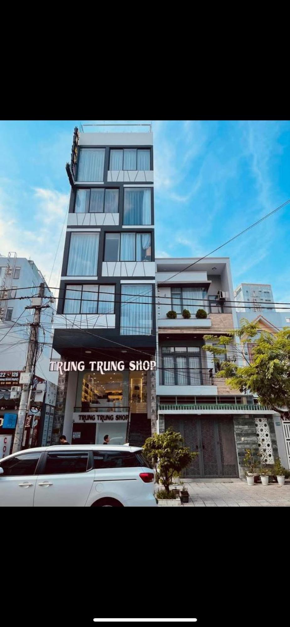 Ruby Apartment *